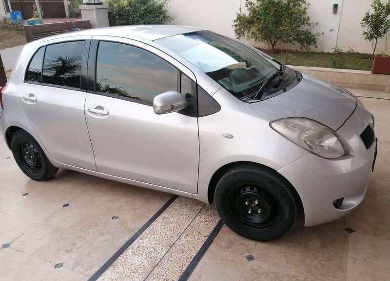 Toyota Vitz 2006 1