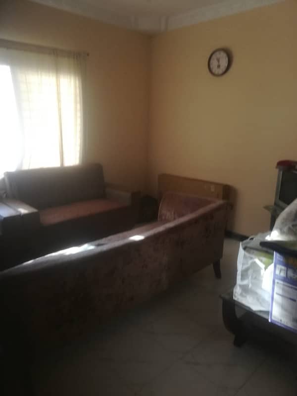 three bed dd tile flooring portion for rent in johar 4