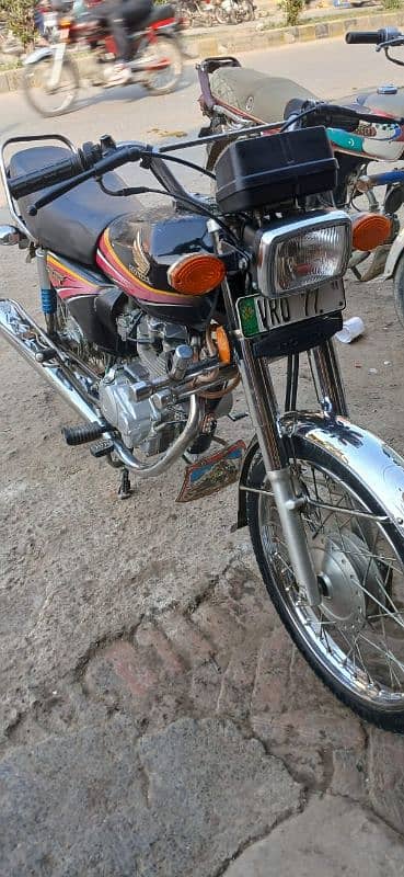 Honda 125 8/10 condition 3