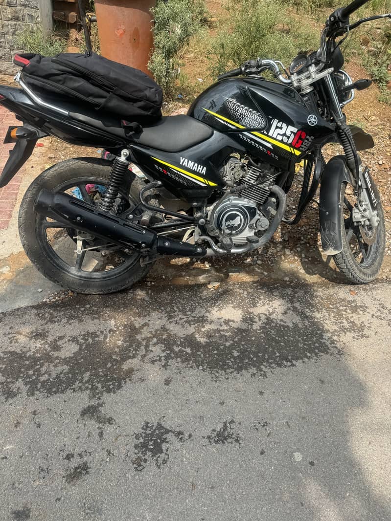 Yamaha YBR- 125 Black color 2019 model for sale 6