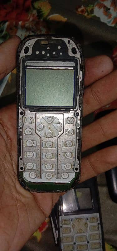 Nokia 1280 Original 2011 with charger 7