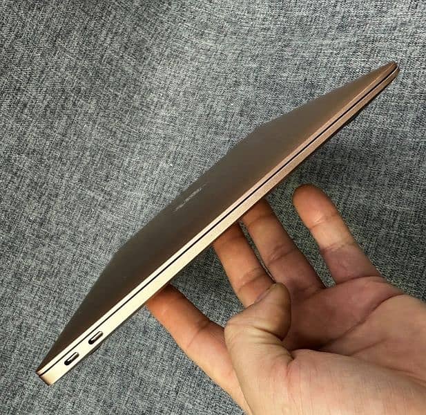 Macbook Air 2018 Gold only 85 battery cycles 2