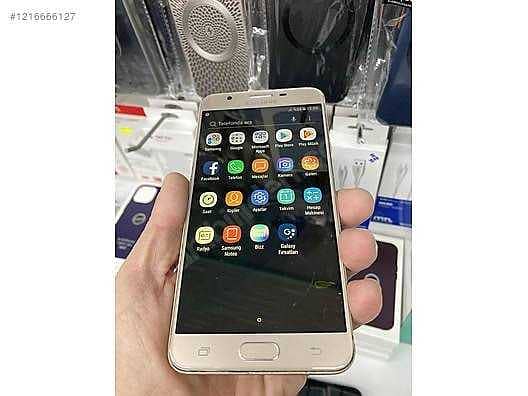 Samsung Mobile J7 1