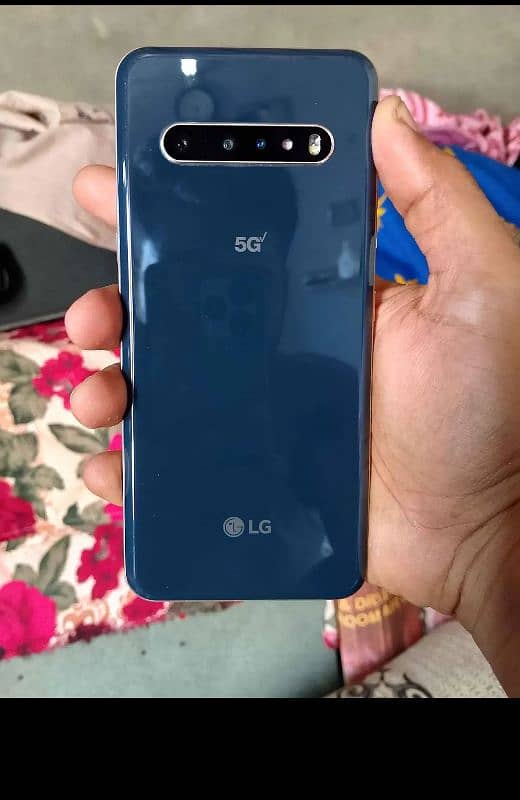 LG v60 think 2