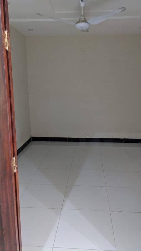 1 KANAL NEW HOUSE FOR SALE WITH REASONABLE PRICE AT THE HOT LOCATION OF PCSIR STAFF COLONY 2