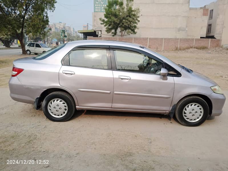 Honda City IDSI Model 2004 5