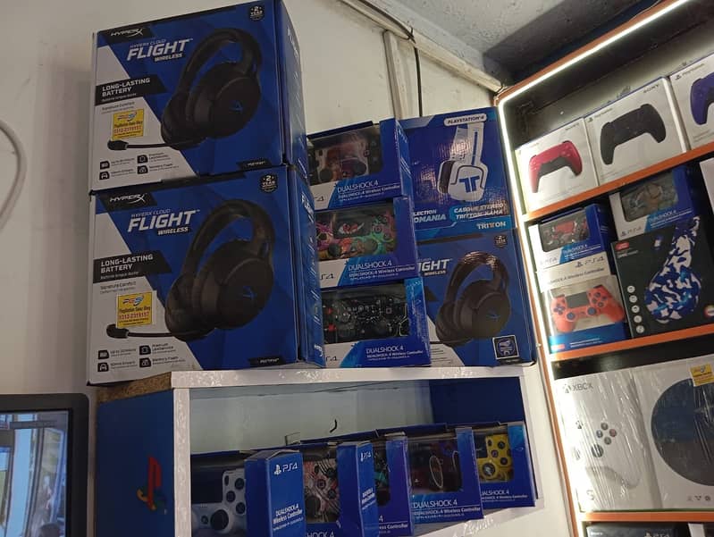 Play Station PS4  Gameing Consoles  Play Station Best Price in Karachi 9