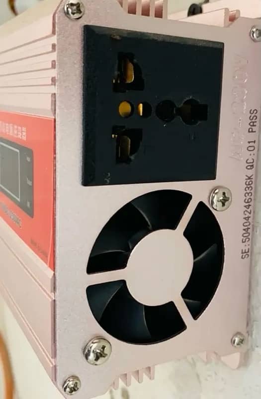 shoer inverter 12v 3000watt(03415052332) 1