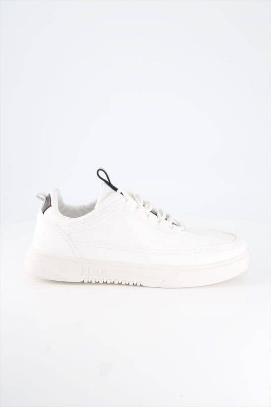 Men White Sneakers 0