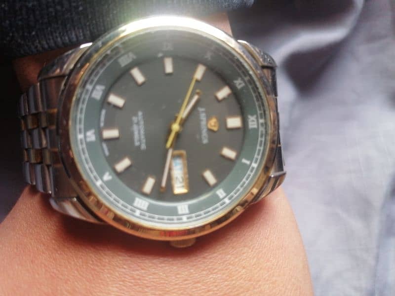 Seiko 5 Automatic Men's Watch - Excellent Condition 1