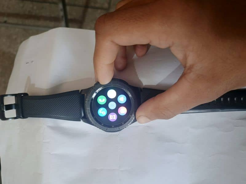 Samsung Galaxy gear s3 frontier 4