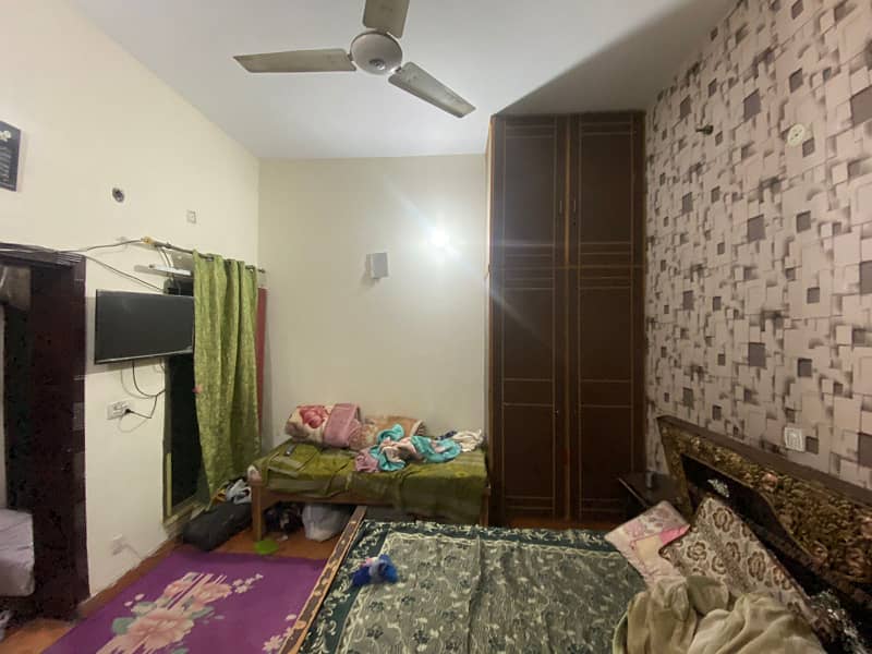 Full House 3 Marla 4 Bed 4 Bath For Rent At Ali Park Near Bhatta Chowk and Airport ( with Gas ) 4