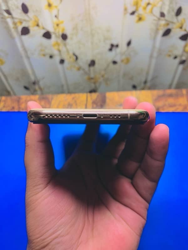 Iphone XS NON PTA 256 GB SIM GLTICH 3