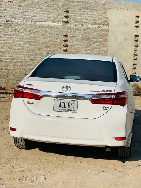 Toyota Altis Grande 2016 0