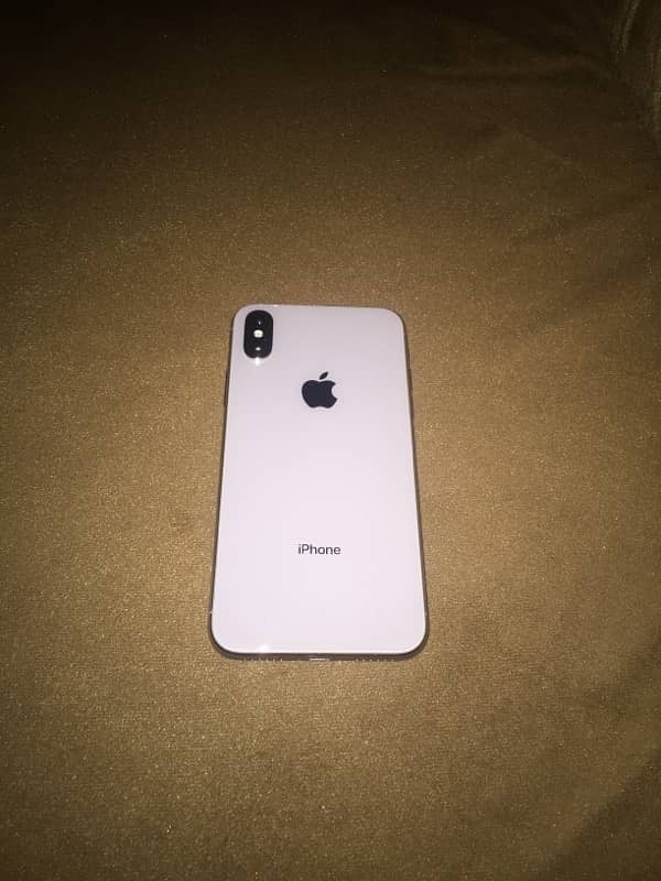 IPhone X | 64 gb | Non pta | with original Box 3