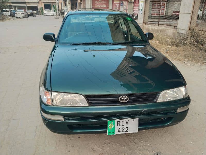 Toyota Corolla XE 2001 0