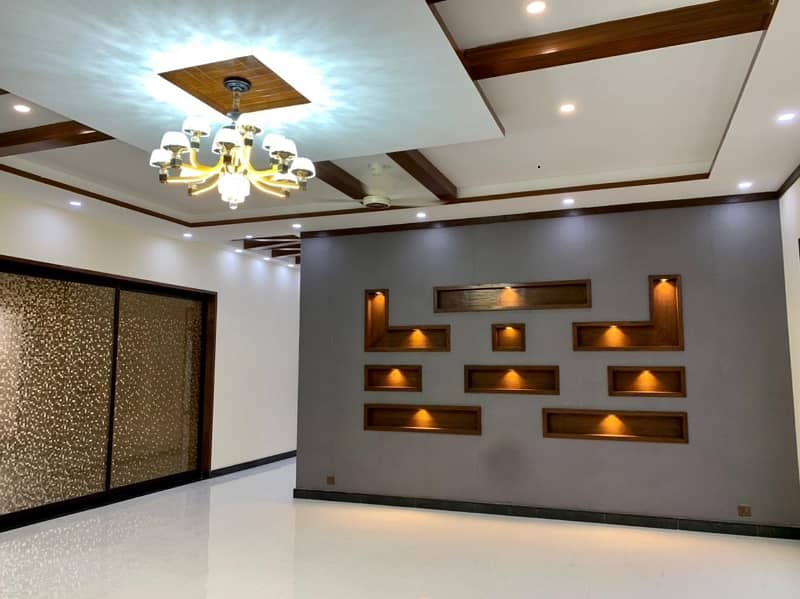 5 bedrooms beautiful villa available for sale in P6 in bahria town karachi 03131309263 17