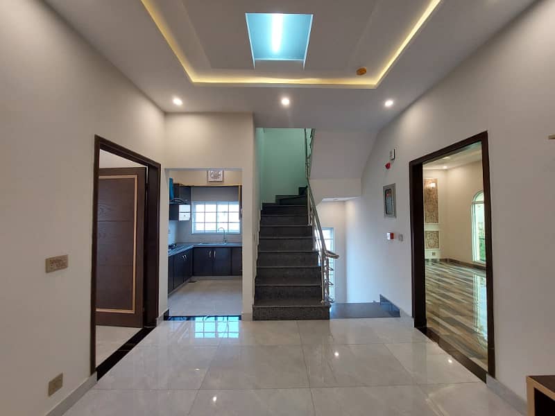 5 MARLA IDEAL LOCATION BRAND HOUSE FOR SALE IN DHA RAHBAR BLOCK G 16