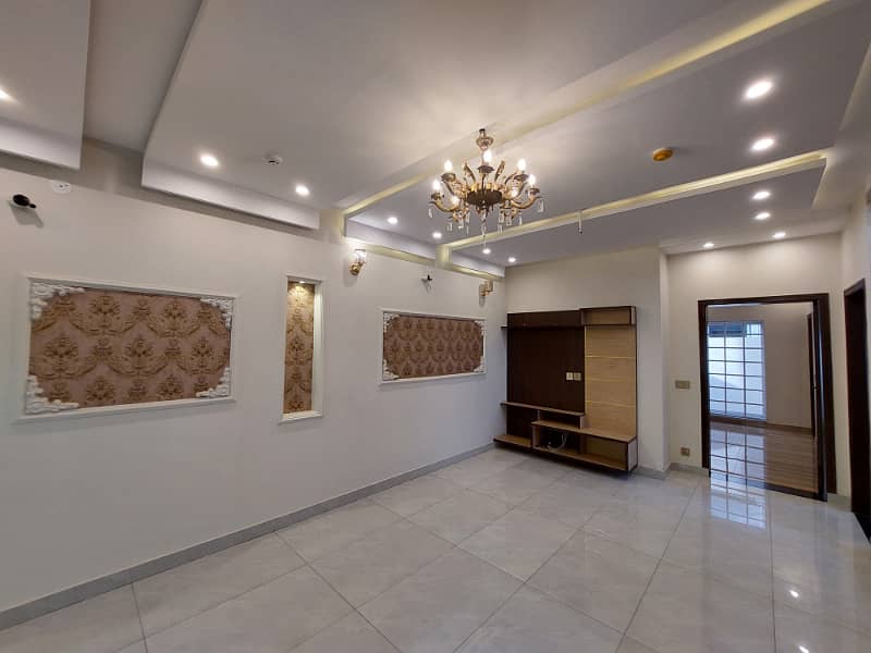 5 MARLA IDEAL LOCATION BRAND HOUSE FOR SALE IN DHA RAHBAR BLOCK G 23