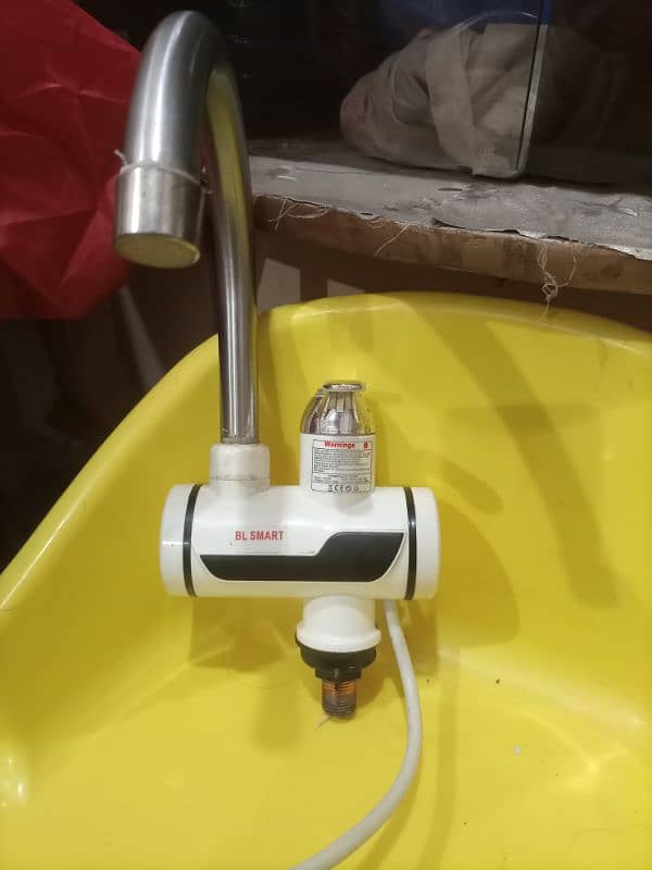 Electric water heating tap 1