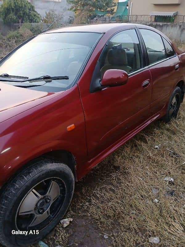 Nissan Sunny 2005 3