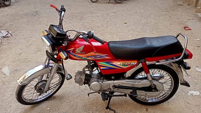 Honda CD 70 2020 5