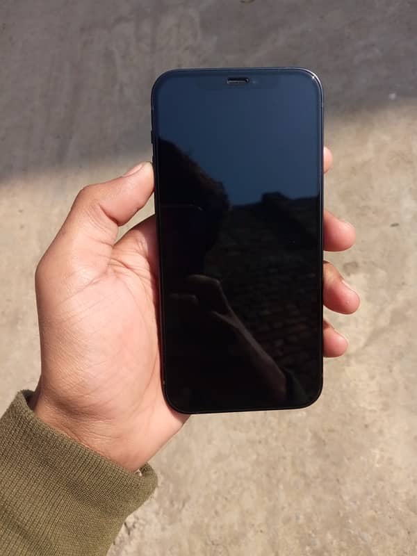 Iphone 12 Jv 64GB 2 month sim chaly gi 0