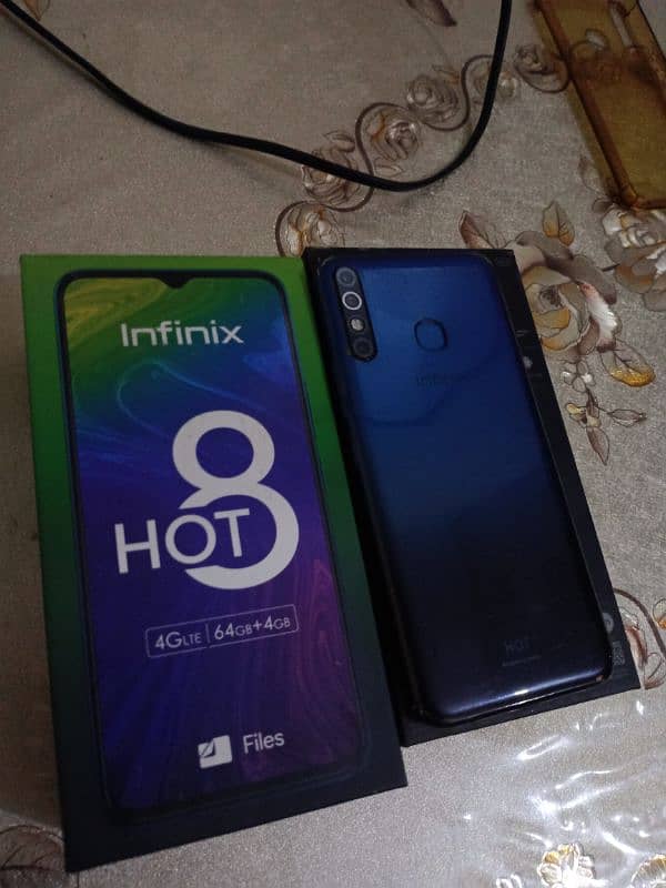 Infinix Hot 8    4GB/64GB 0