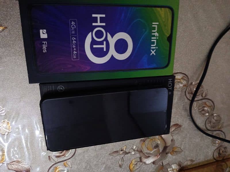 Infinix Hot 8    4GB/64GB 1