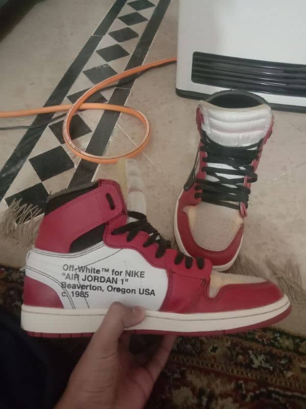 Air Jordan 1 off-white chicago 3