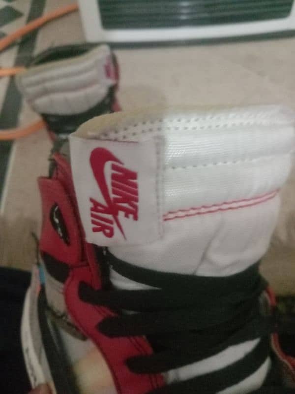 Air Jordan 1 off-white chicago 14