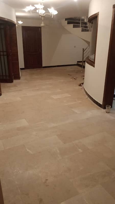 "Rent a Spacious 2-Bedroom Basement in E-11 Islamabad 1 Kanal" 0