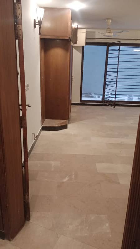 "Rent a Spacious 2-Bedroom Basement in E-11 Islamabad 1 Kanal" 4