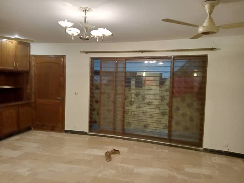 "Rent a Spacious 2-Bedroom Basement in E-11 Islamabad 1 Kanal" 10