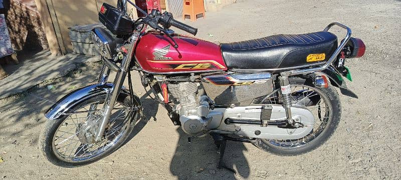 Honda 125 cg self start 2022 model 03465004321 6