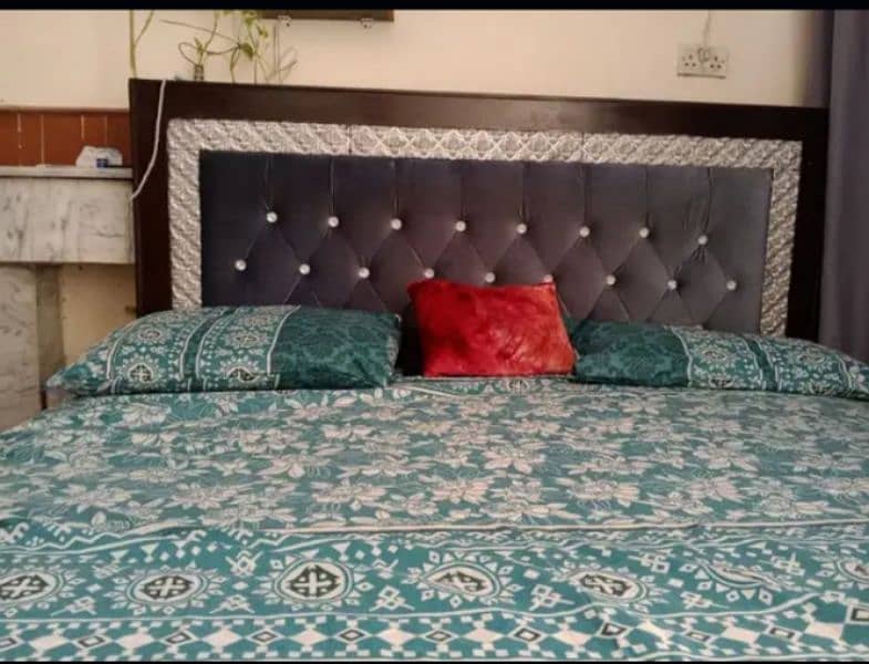 bed for sell urgently 1