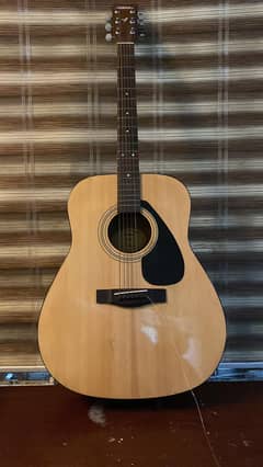 Yamaha F310 Acoustic Guitar