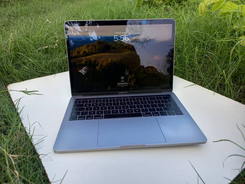 macbook pro 2019 13" core i5 8gb 500gb 3