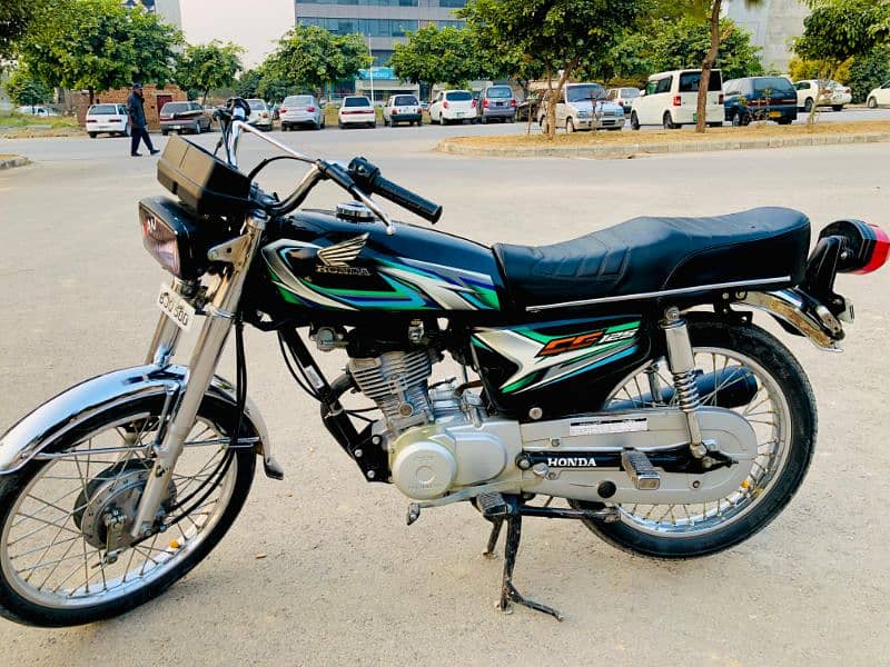 Honda CG 125 Islamabad Number 2022 Model 1