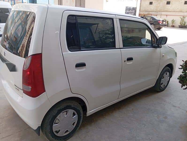 Suzuki Wagon R 2015 3