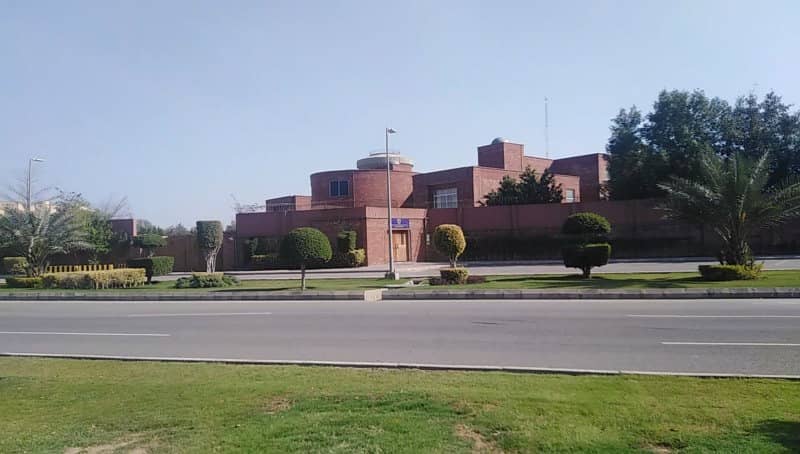 5 Marla Commercial Plot For Sale In Bahria Orchard Phase 1 Central- Block Raiwind Road Lahore 4