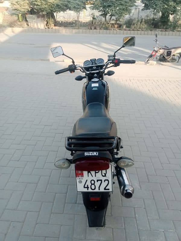 Suzuki GS 150 4