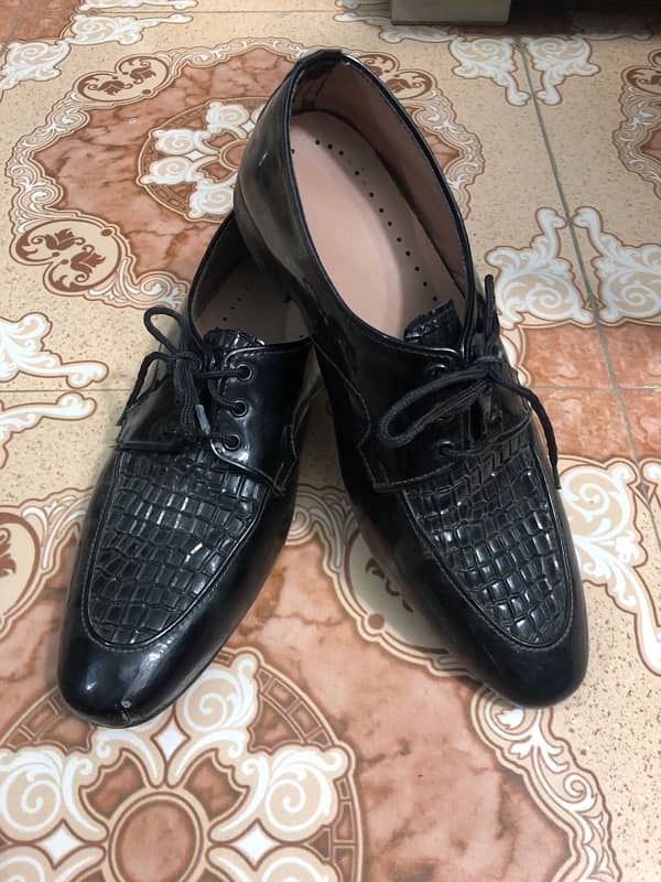 Black formal shoes 1