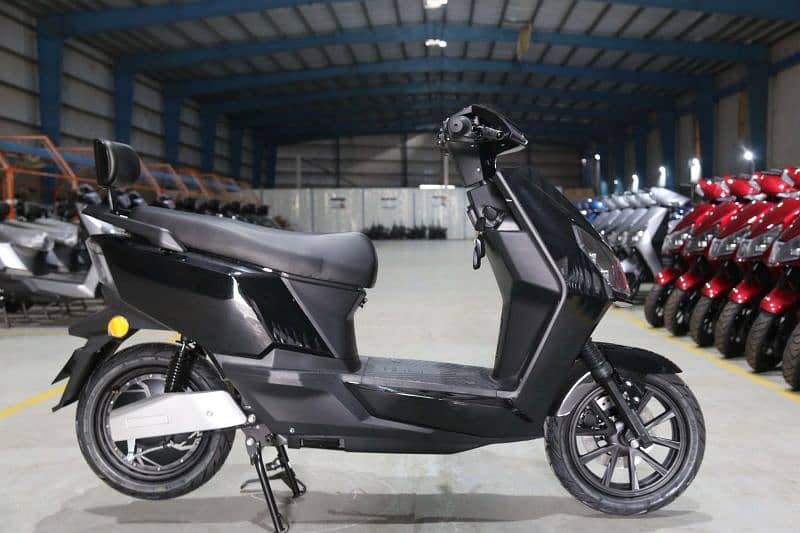 Roshni Pro Electric Scooty / Bike / Scooty 2024 Model New Zero Meter 1