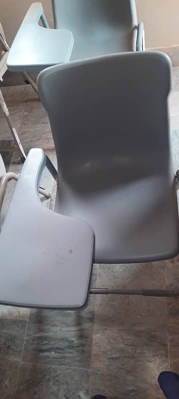 Classroom chairs 3