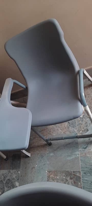 Classroom chairs 5