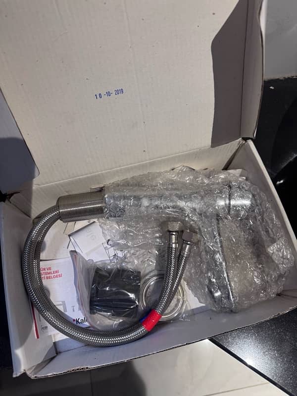 Kale Basin Mixer Tap BRAND NEW 5