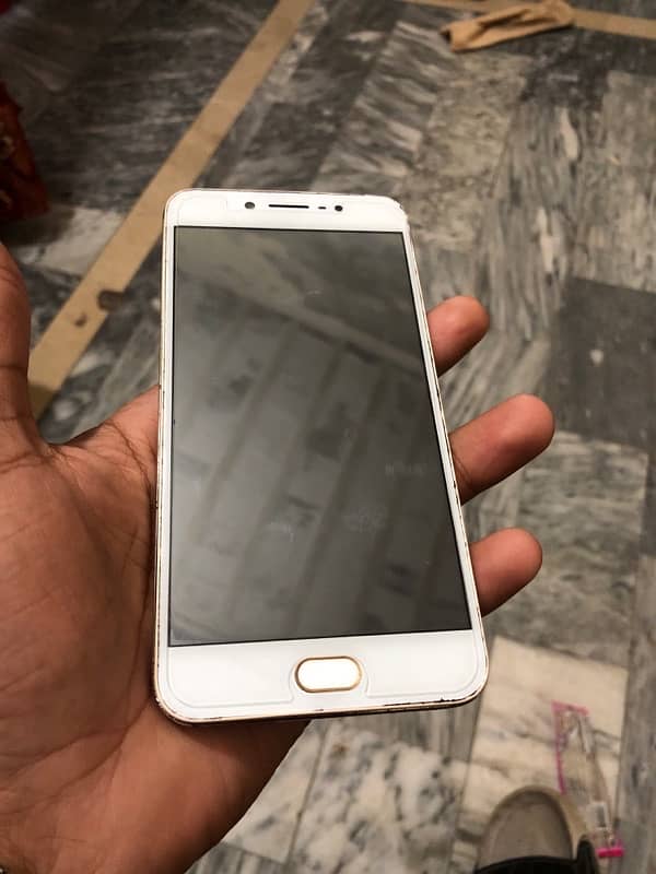 vivo y67 4Gb Ram 64Gb Rom only Mobile Phone with cable 0