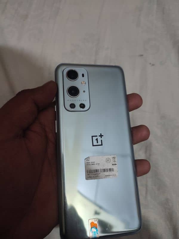 Oneplus 9 pro 12/256gb PTA Approved 5