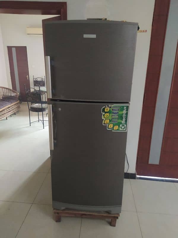 Electrolux Refrigerator Large size for Sale 0